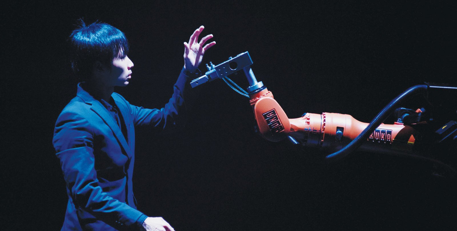 HUANG YI & KUKA